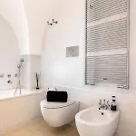 La Perle The King Apartment